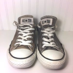 Gray Converse All Stars Low Top Unisex Size 6M/8W